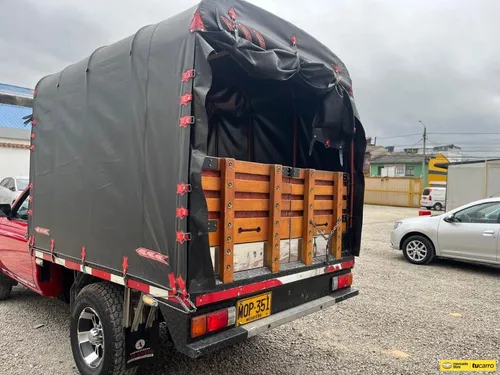 Nissan Frontier 2.4cc MT AA 4x2
