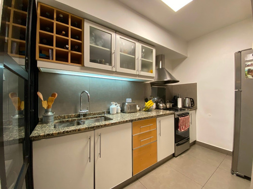 Venta De Ph De 4 Ambientes En Parque Chacabuco.