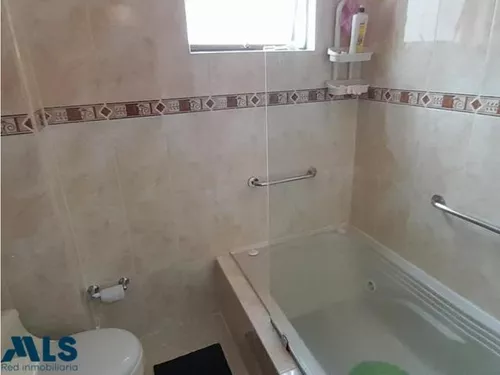 Casa Amplia En Sector Tranquilo(mls#242432)