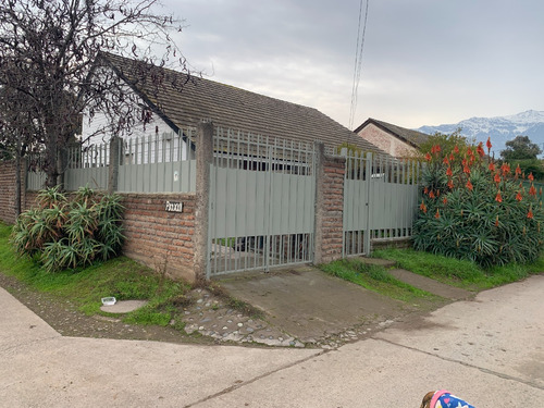 Acogedora Casa En Zona Villa Universidad Católica!