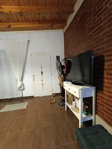 Casa 3 Ambientes Con Galeria, Piscina Y Parrilla Fronteras