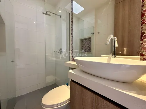 Casa En Arriendo En Loma Del Atravesado. Cod A776184