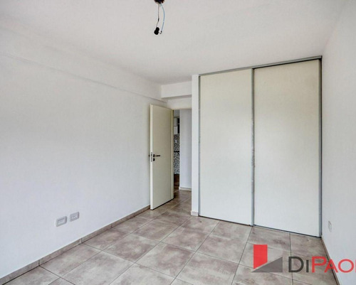 Venta Departamento 2 Ambientes Con Balcón Caseros Clamaco