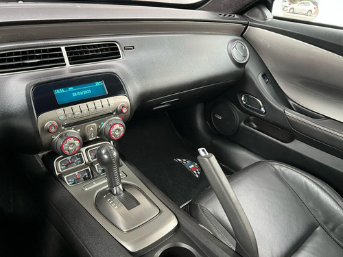 Chevrolet Camaro / 2SS