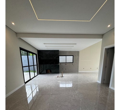 Imóvel De Alto Padão No Centro Piraquara Com Piscina Com Borda Infinita E Area Gourmet