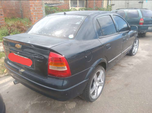 Chevrolet Astra 1.8 Gls 4p