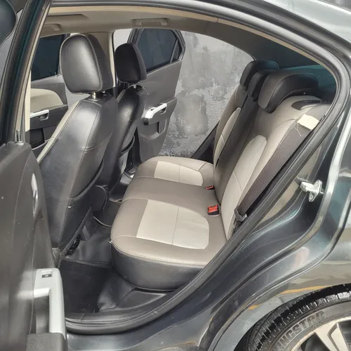 Chevrolet Sonic 1.6 Lt 5 p