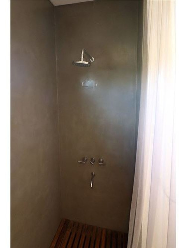 Venta Casa Santa Elena 5 Ambientes, 4 Dormitorios