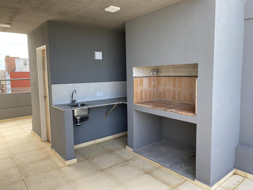 Departamento En Venta 2 Dormitorios 2 Baños Abasto A Estrena