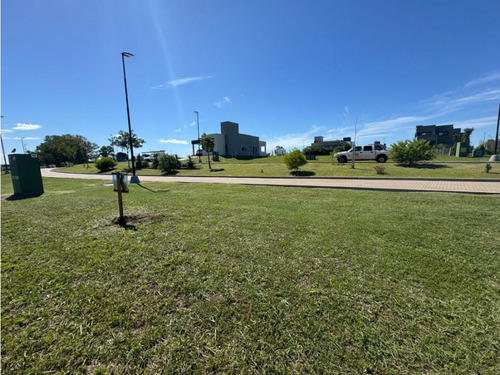 Vendo Terreno, 503 M2 En Las Acacias, C. Del Uruguay, Entre Ríos.