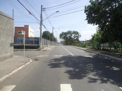 Imagem 11 de 30 de Manoel Plaza, Casa Linear Divida Em Duas De 2 Quartos, Ampla, Com Sala, Cozinha, Wc Social, Quintal E 6 Kitnets Para Aluguel Na Parte Dos Fundos, 1 Vaga, 200 M2 De Area Construida - Ca00028 - 3303479