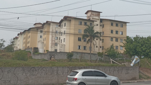 Apartamento 2 Dormitório 1 Banheiro , Área De Serviço .