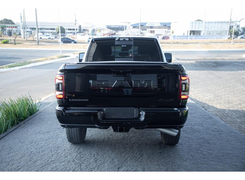 RAM 3500 6.7 I6 TURBO DIESEL LARAMIE NIGHT EDITION CD 4X4 AUTOMÁTICO