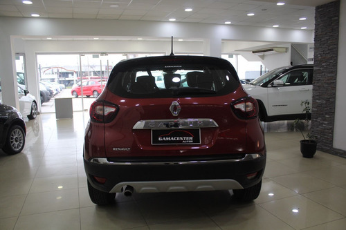 Imagen 6 de 25 de Renault Captur 2.0 Intens Manual Rojo / Negro