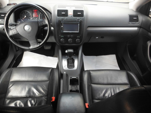 Volkswagen Jetta 2.5 4p