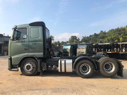 Imagem 4 de 15 de Volvo Fh 440 10/10 6x2 Verde Cegonheiro