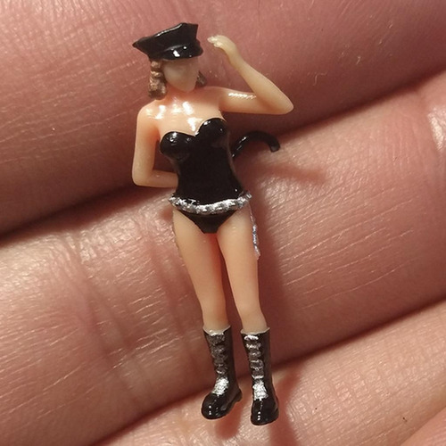 Conjunto De 2pcs 1/64 Personagem Figura Modelo Escala