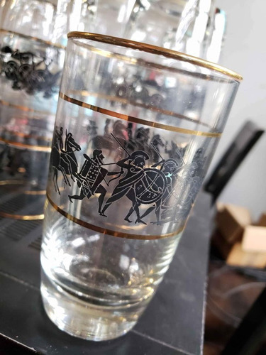 Vasos De Cristal Con Filetes En Acabado Oro, Antiguedad