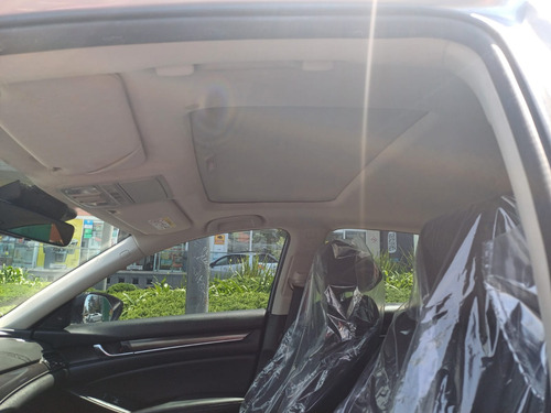 Honda Accord 2.0 Touring At