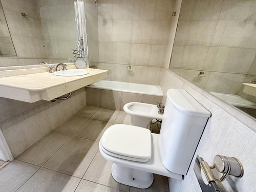 Venta Monoambiente Divisible Con Balcón En Recoleta
