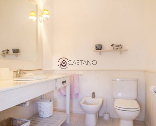 Casa En Venta En Faro De Punta Del Este- Ref: 1259