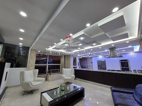 Imagen 3 de 30 de Casa_en_venta_en_caracas_en_alto-hatillo_rah-22-27014 Orlando Figueira 04125535289/04242942992