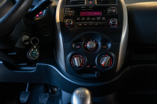 Nissan March 1.6 Active Pure Drive 2017
