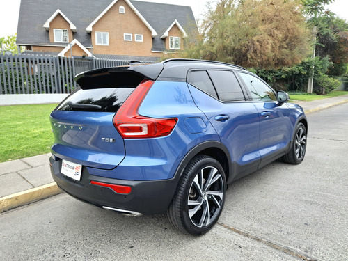 Volvo XC40 T5 R-design