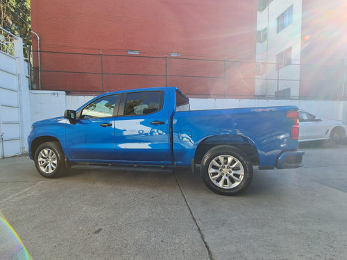 Chevrolet Silverado 5.3 V8 Custom Doble Cabina 4X4 At