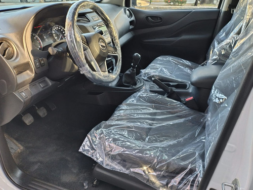 Nissan Frontier 2.5 Se Dc 4X2 Mt
