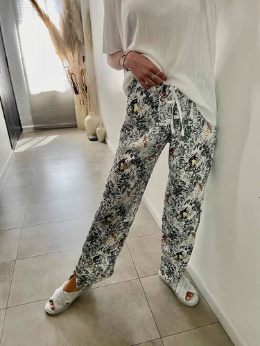 Imagen 2 de 4 de Pantalon Pijama Joelle Saten Estampado Elegante Jelue