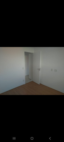 Apartamento 2 Quartos Sala Cozinha/serviço Banh. 1 V Garagem