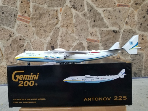 Avion Antonov Airlines An-225 Mriya Ur-82060 En Escala 1:200