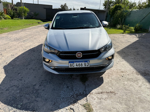 Fiat Cronos 1.8 16v Precision At6 Pack Premium