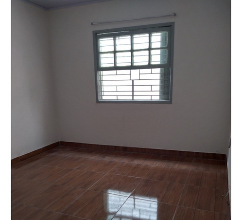 Imagem 3 de 14 de Casa Térrea 2 Quartos, 2 Banheiros, Edícula, 3 Vagas Fl54
