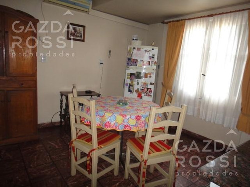 Imagen 8 de 17 de Casa - Jose Marmol
