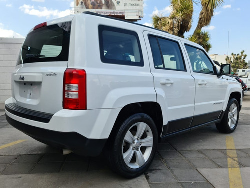 Jeep Patriot Sport 2.4l V4 172hp At 4x2 2017