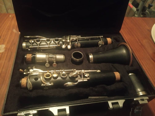 Imagen 2 de 2 de Clarinete
