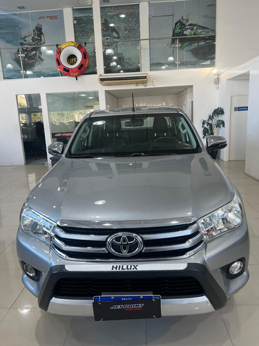 Toyota Hilux 2.7 Srv Cab. Dupla 4x2 Flex Aut. 4p
