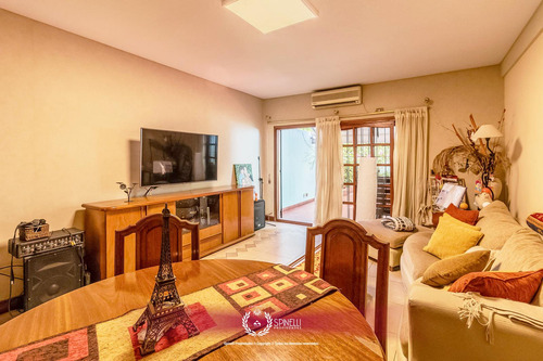 Venta Duplex Ph Tipo Casa 4 Ambientes 139m² Con Patio Jardín Parrilla 3 Baños Único En Boedo Almagro