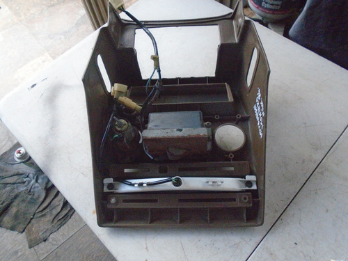 Vendo Mueble De Radio De Mitsubishi Montero Año 1986