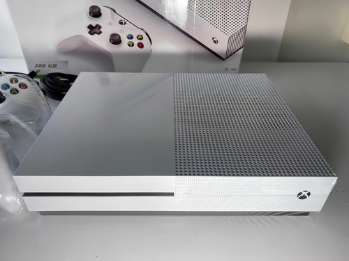 Microsoft Xbox One S 1TB Standard color blanco - Excelente (Reacondicionado)