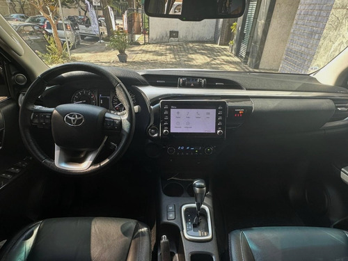Toyota Hilux 2.7 Srv Cab. Dupla 4x2 Flex Aut. 4p