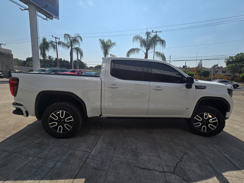 Gmc Sierra At4 V8 4x4