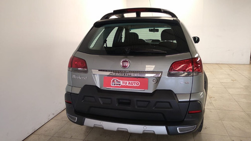 Imagen 3 de 9 de Fiat Palio Weekend Adventure 1.6 16v 2016