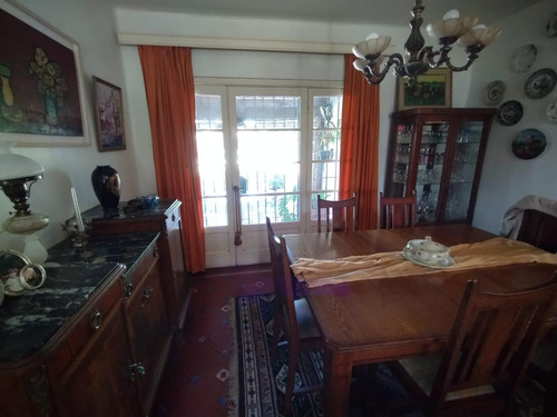Casa 4 Dormitorios Con Departamento Cerro De Las Rosas Zona Norte