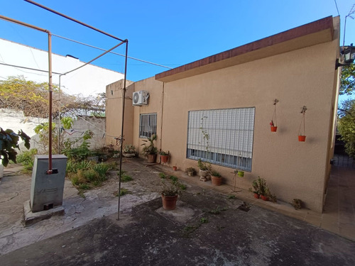 Casa En Venta Mas Local, Ideal Inversor Hurlingham