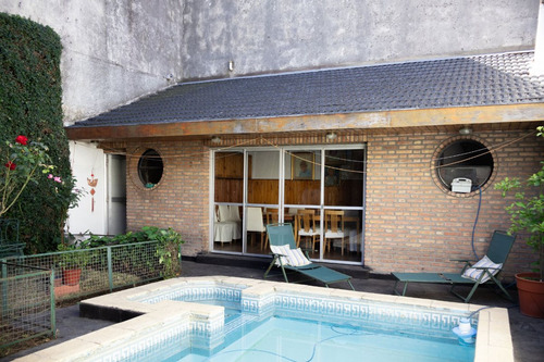 Venta Casa 5 Ambientes Piscina Cochera Quincho