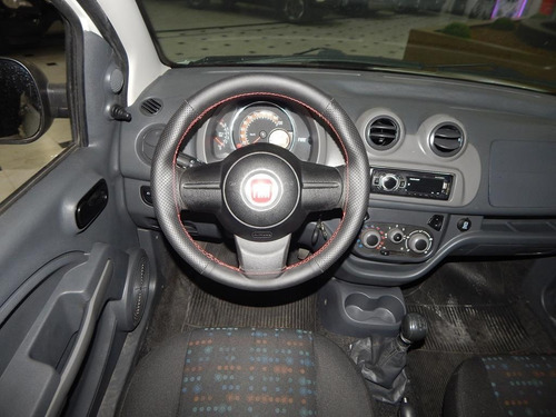 Imagem 11 de 14 de Fiat Fiorino 1.4 Furgão Hard Working Flex Completa