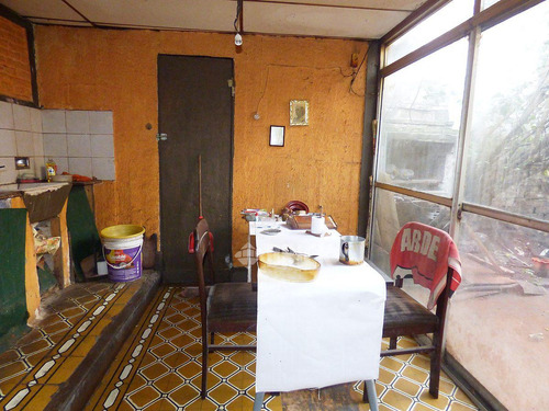 (a Reciclar) Casa En Lote De 8.66x16 Mts - 110 M2 Cub Patio C/parrilla Comedor Diario - Barracas